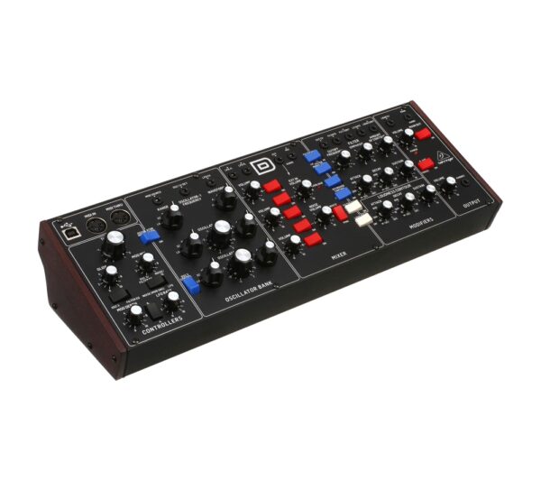 Синтезатор Behringer Model D - фото 2